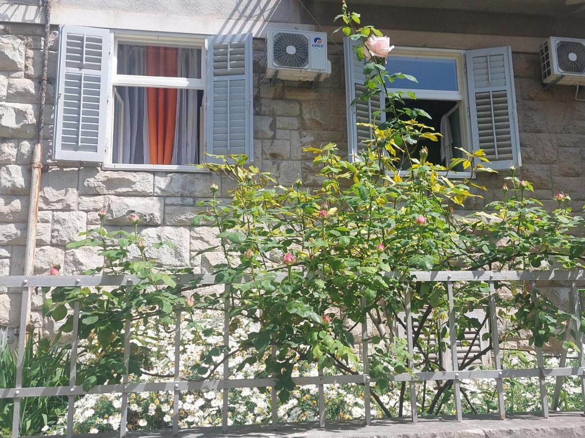 Central Jardin Guest House Split Exterior foto