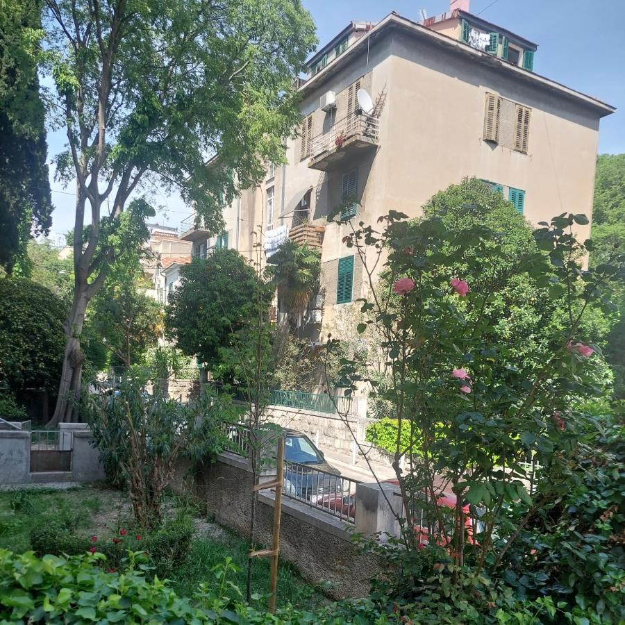 Central Jardin Guest House Split Exterior foto