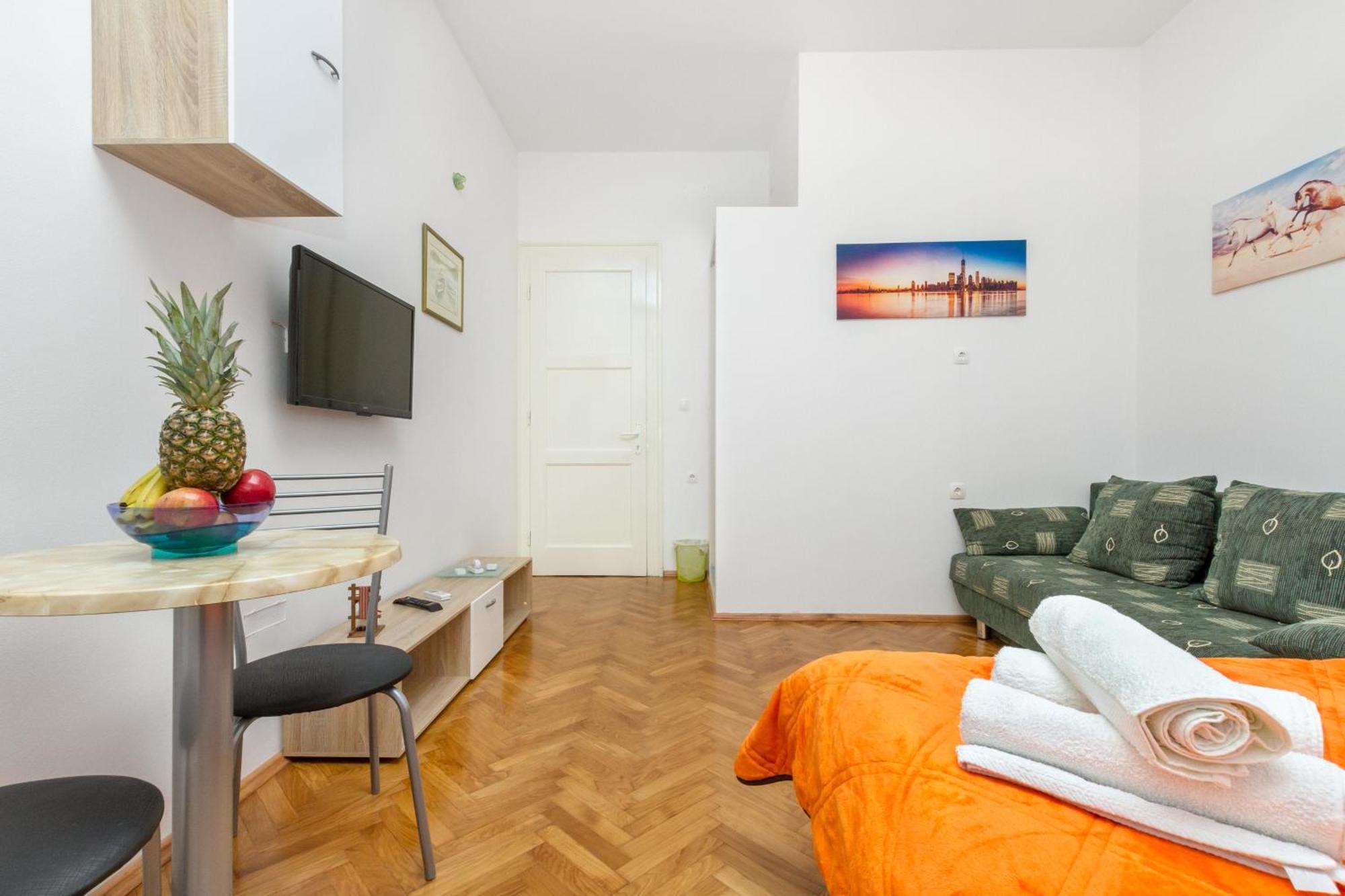 Central Jardin Guest House Split Habitación foto