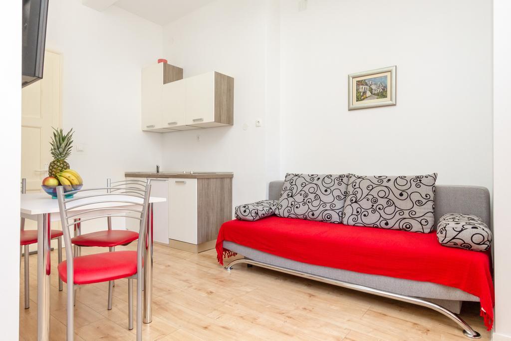 Central Jardin Guest House Split Habitación foto